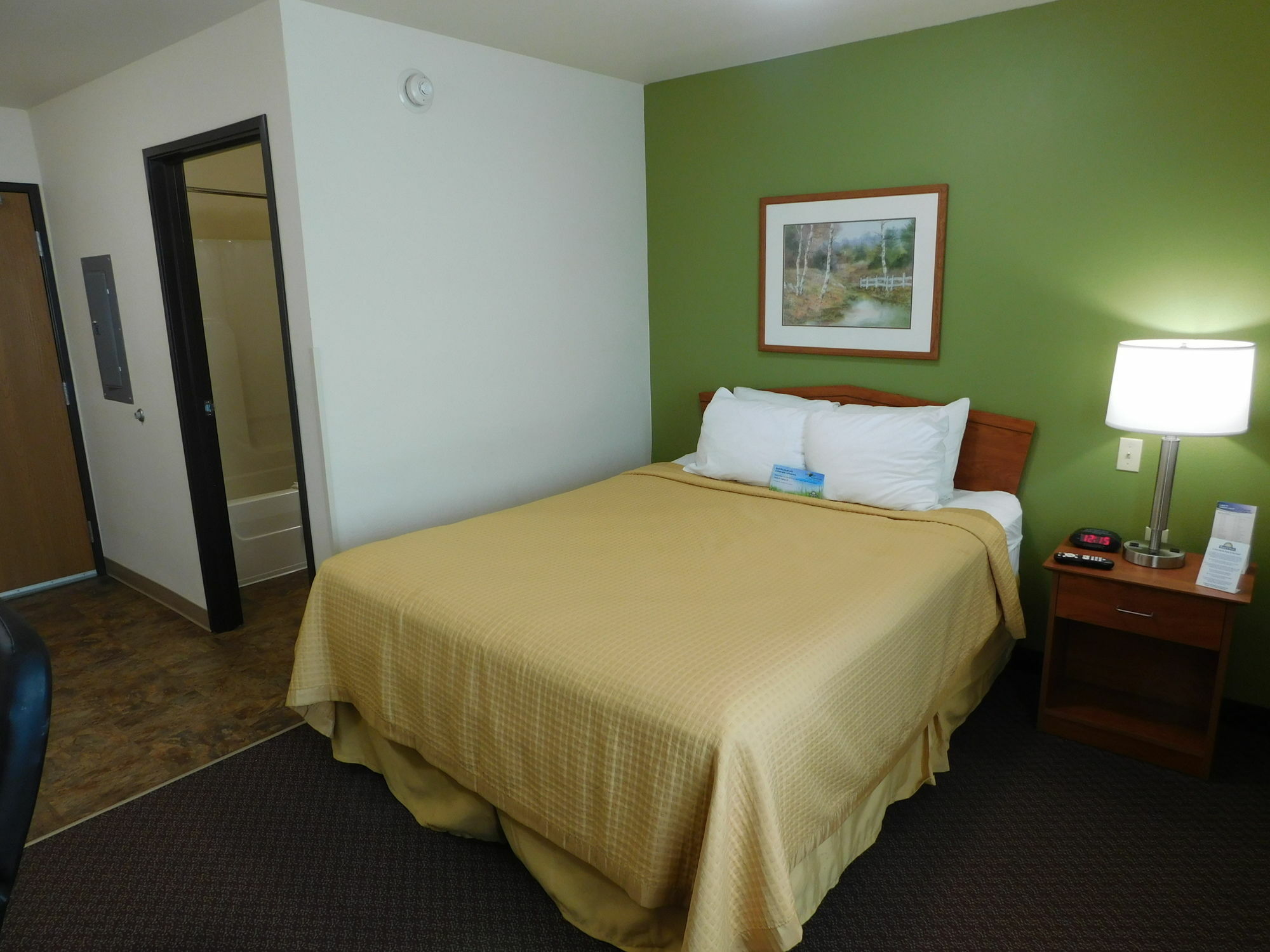Days Inn & Suites By Wyndham Rochester South Buitenkant foto
