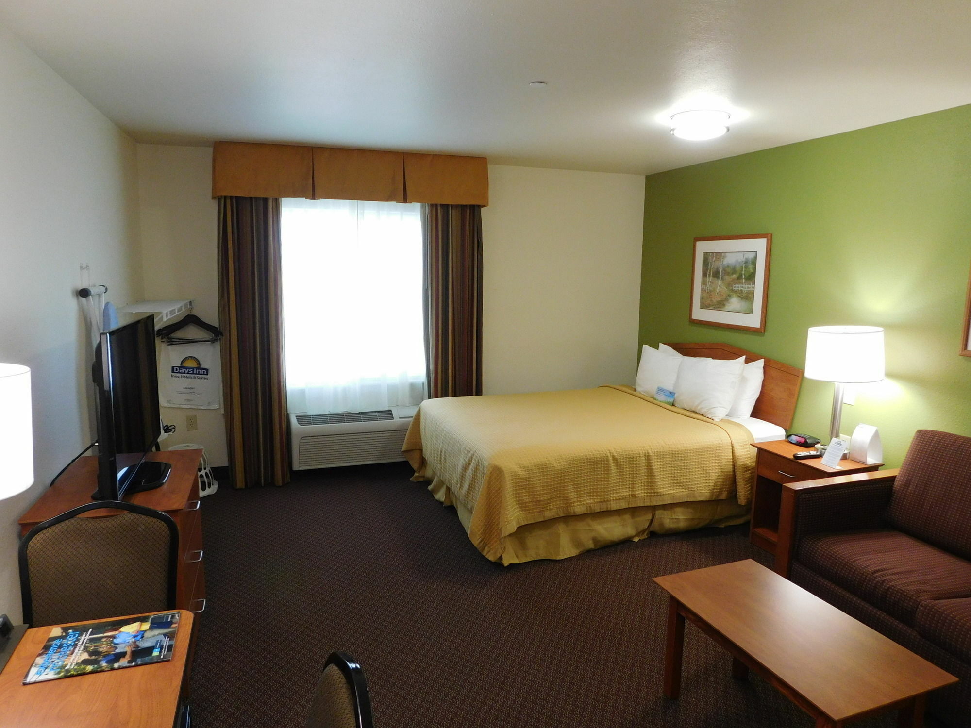 Days Inn & Suites By Wyndham Rochester South Buitenkant foto