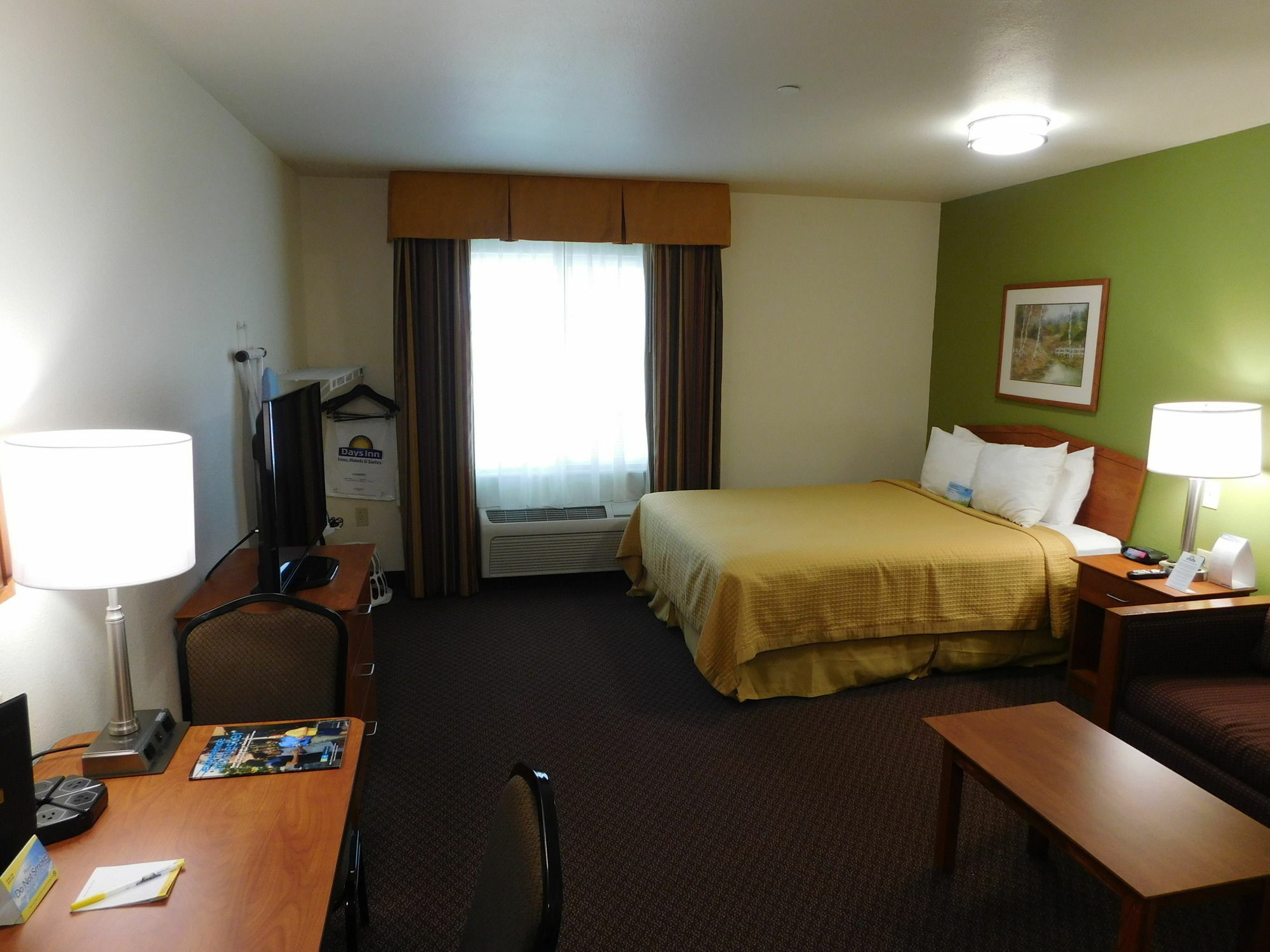 Days Inn & Suites By Wyndham Rochester South Buitenkant foto